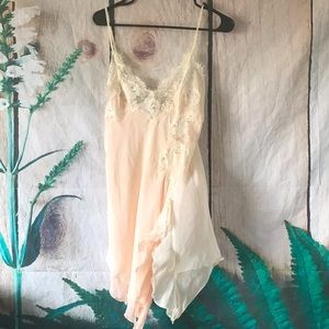 Cabernet vintage 90’s sheer nightie lingerie med